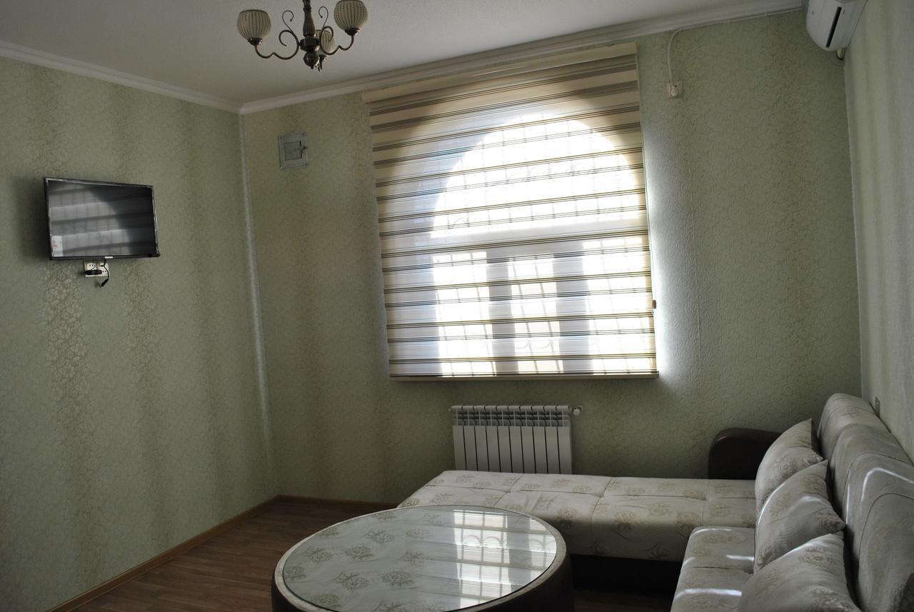 Seki Qonaq Evi Motel Bagian luar foto