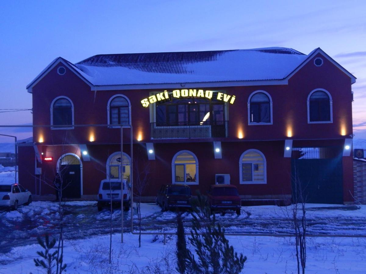 Seki Qonaq Evi Motel Bagian luar foto